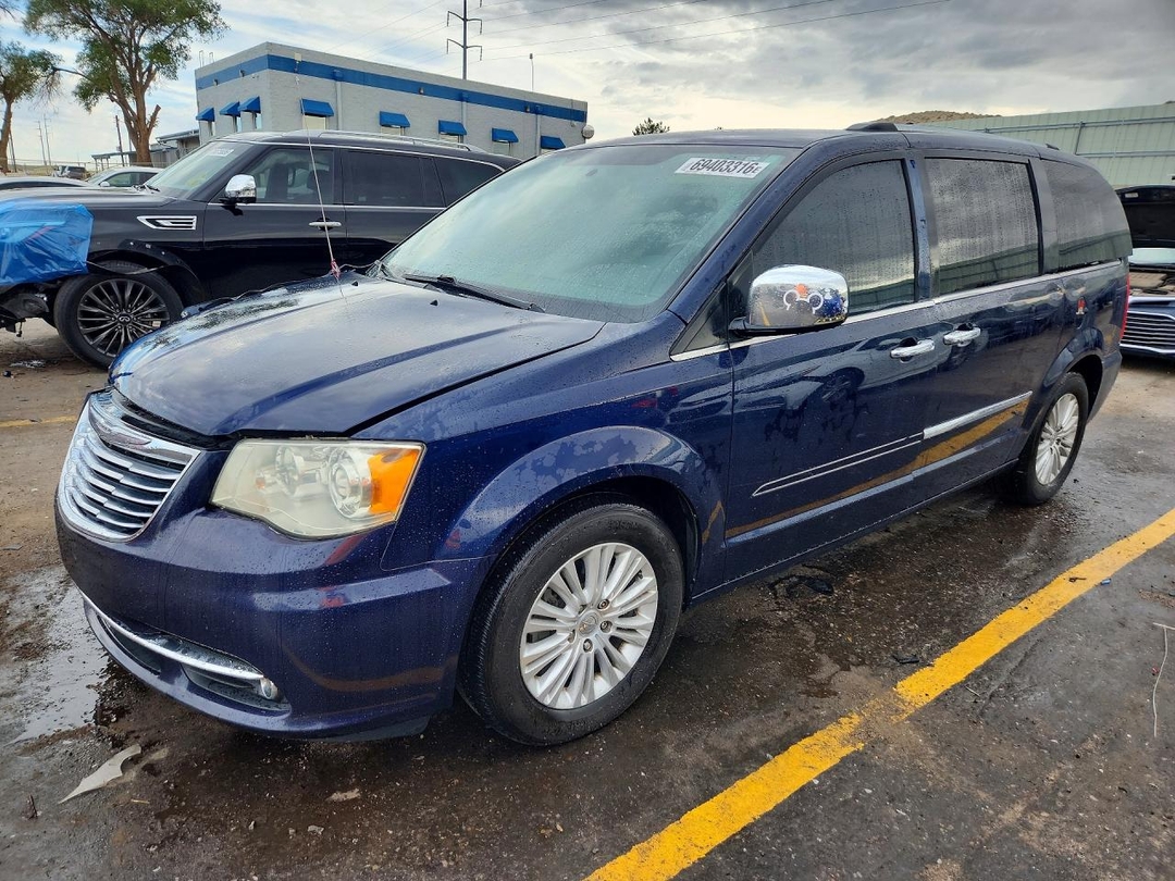 Vista de 2012 CHRYSLER TOWN &amp; COUNTRY LIMITED, ángulo 1