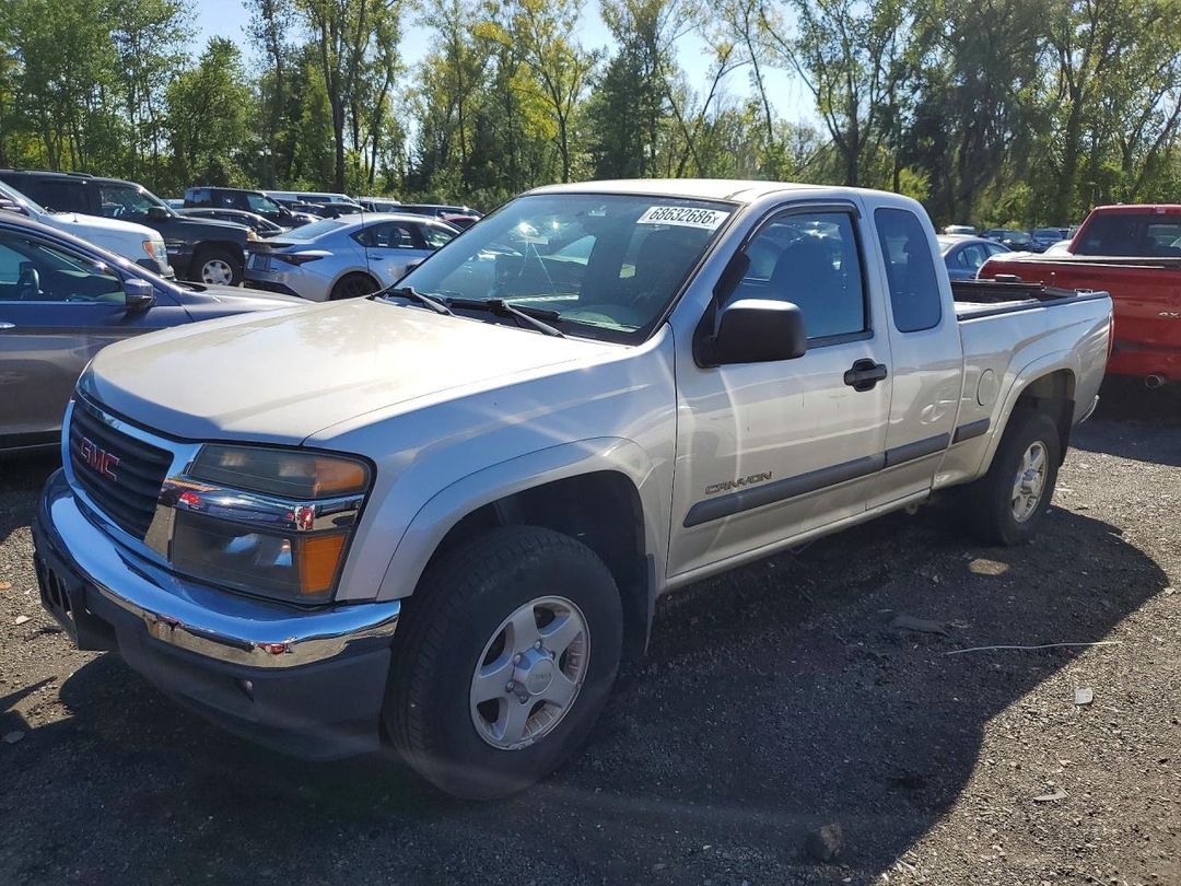 Vue de 2005 GMC CANYON, angle 1