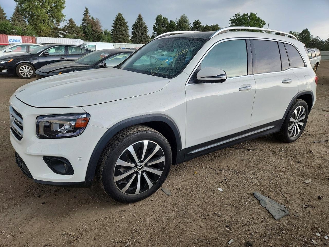 Vue de 2022 MERCEDES-BENZ GLB 250 4MATIC, angle 1