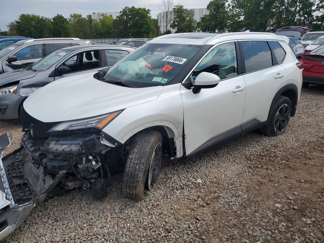 Vue de 2026 NISSAN ROGUE SV, angle 1