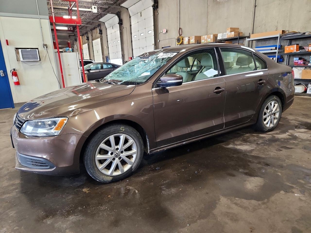 2014 VOLKSWAGEN JETTA SE view, angle 1
