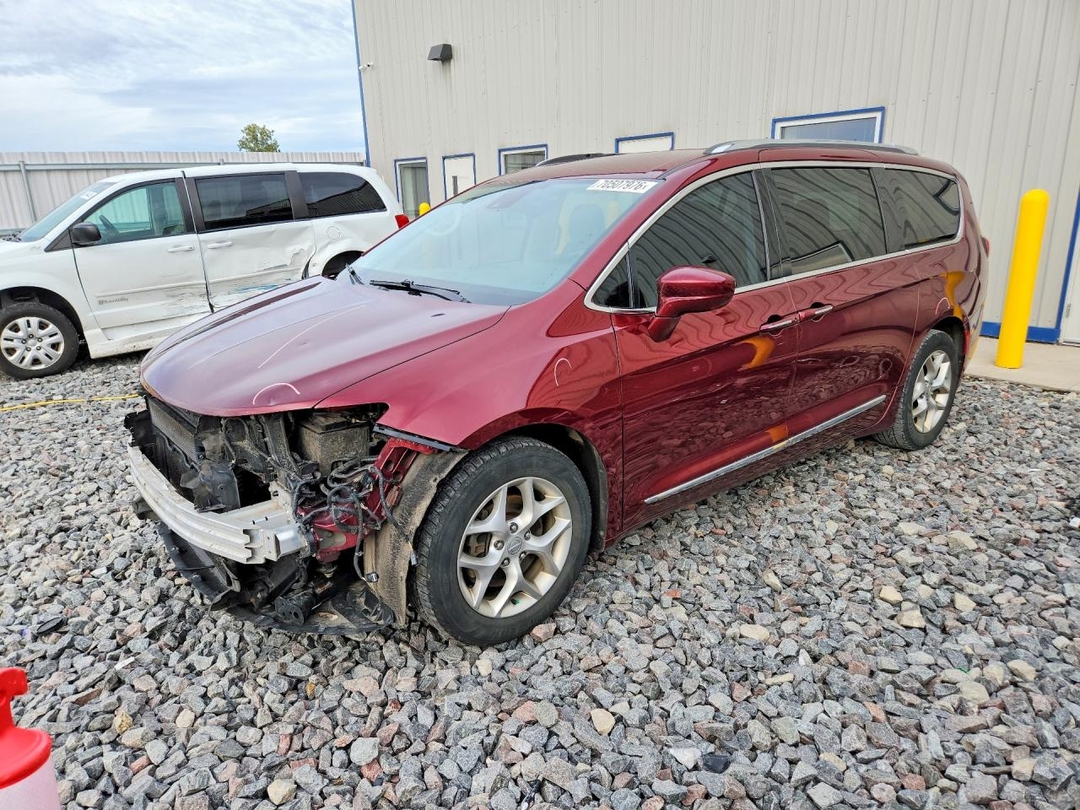 Вид 2018 CHRYSLER PACIFICA TOURING L PLUS, угол 1
