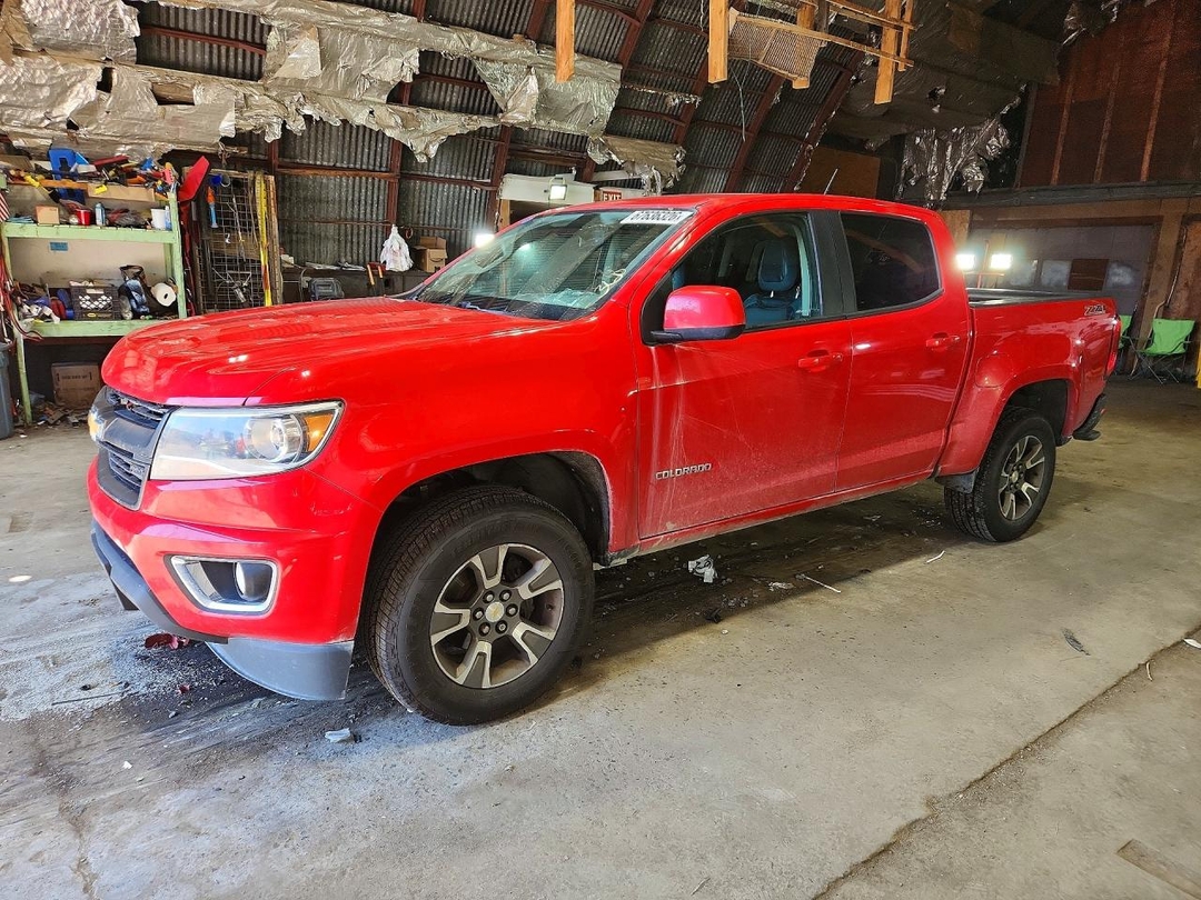 Вид 2015 CHEVROLET COLORADO Z71, угол 1