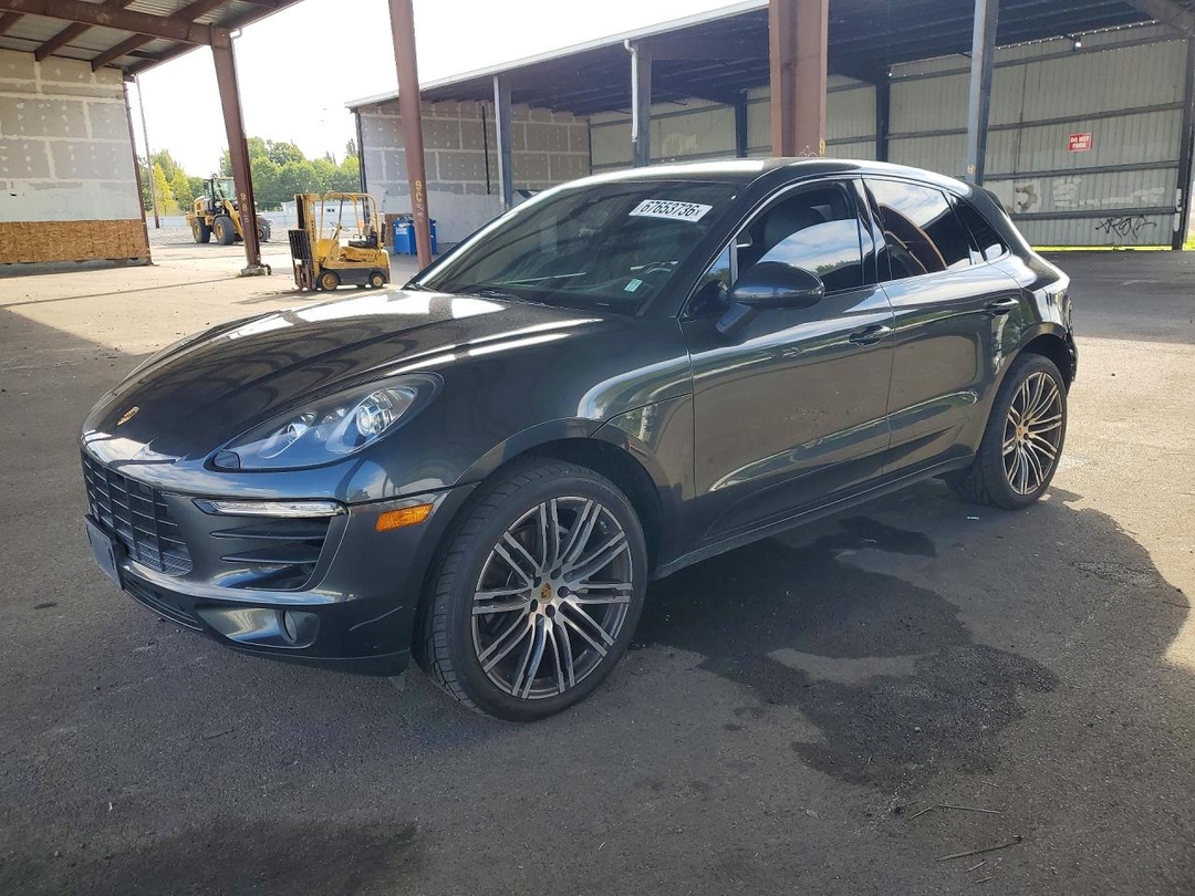Vue de 2017 PORSCHE MACAN S, angle 1