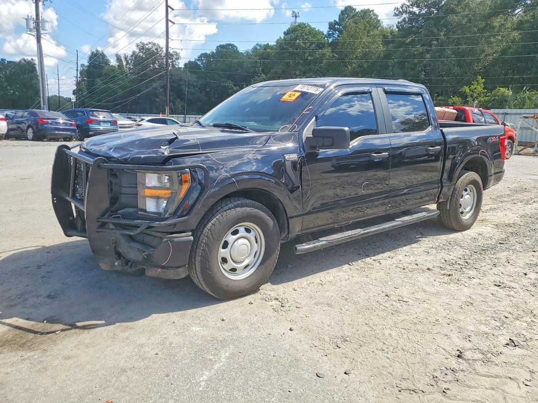 Vue de 2023 FORD F150 SUPERCREW, angle 1