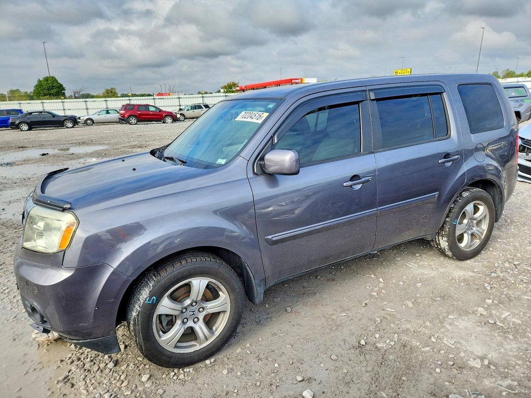 Вид 2015 HONDA PILOT EX, угол 1