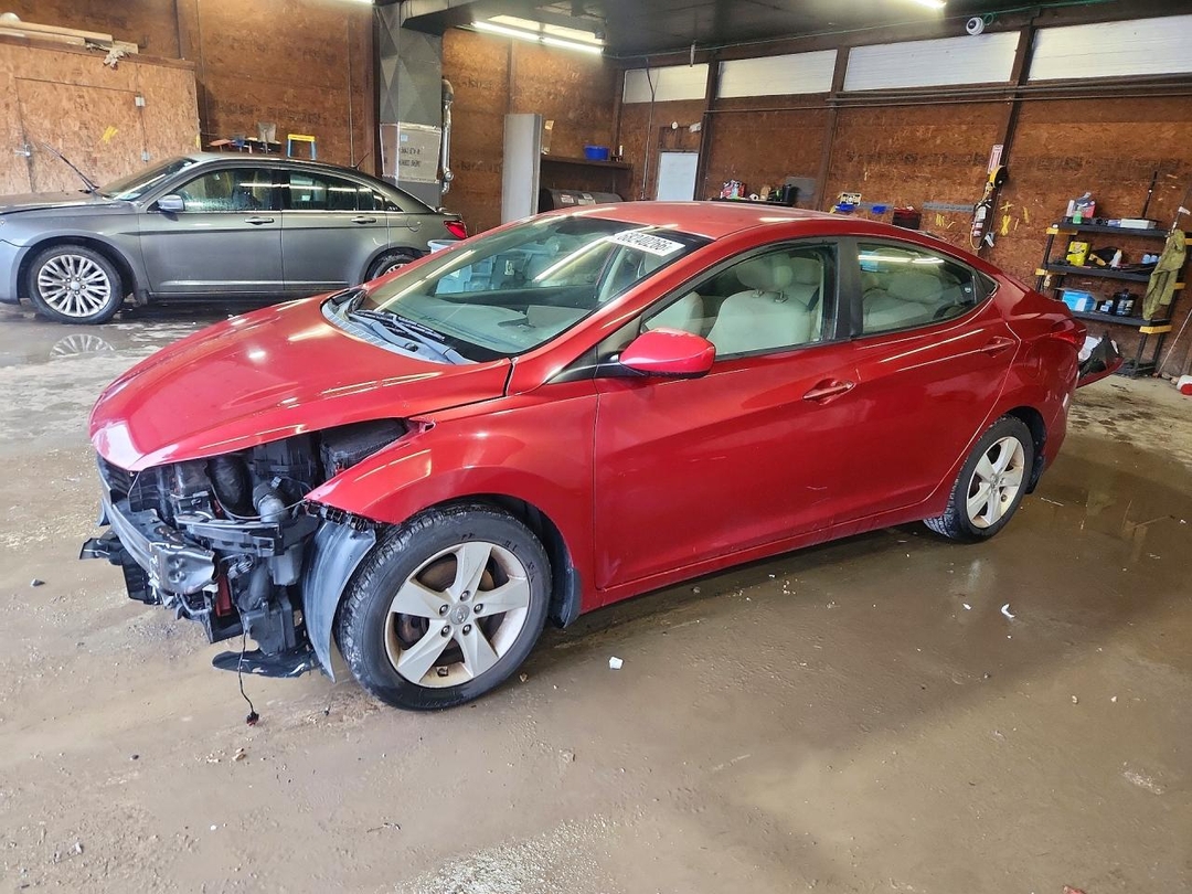 منظر 2013 HYUNDAI ELANTRA GLS، زاوية 1