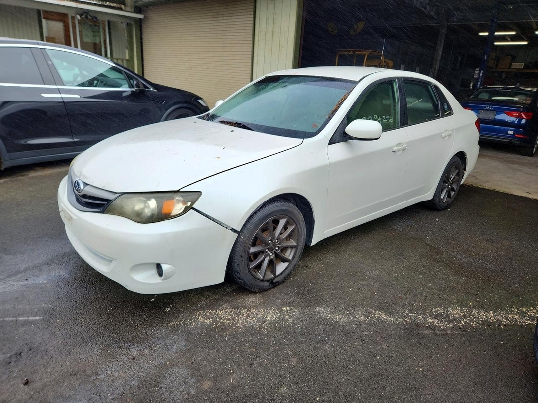 Vue de 2011 SUBARU IMPREZA 2.5I, angle 1