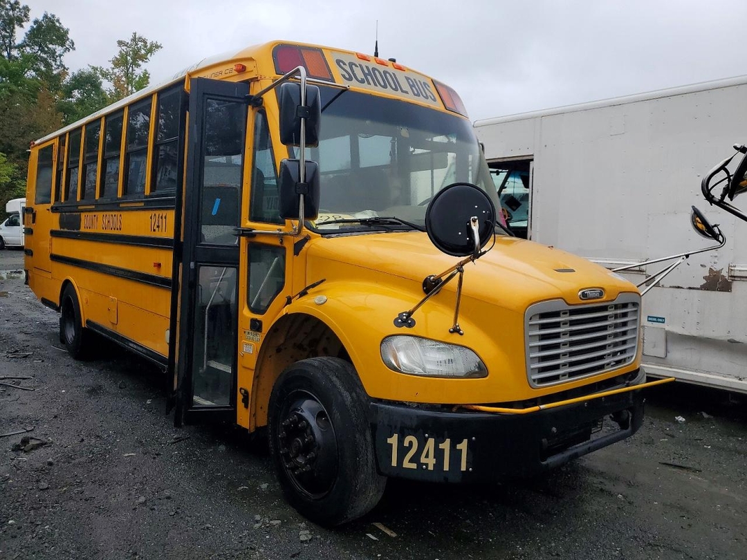 Vue de 2013 FREIGHTLINER CHASSIS B2B, angle 1
