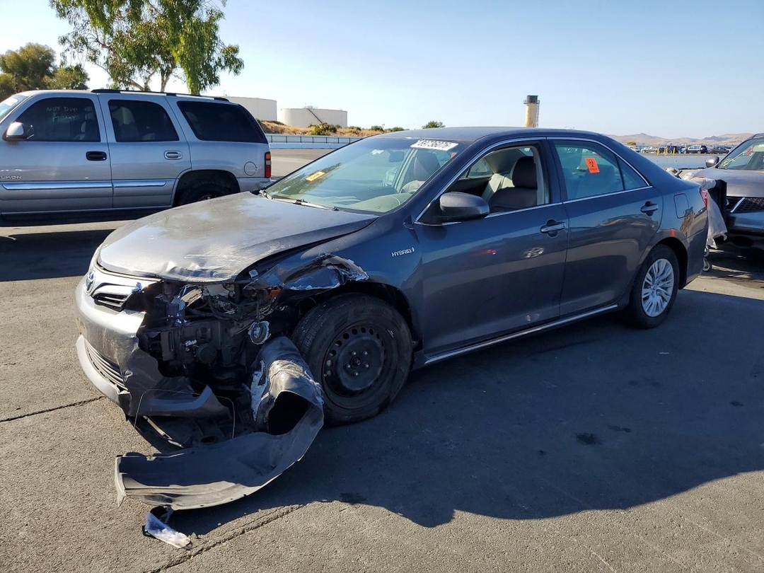 منظر 2012 TOYOTA CAMRY HYBRID LE، زاوية 1