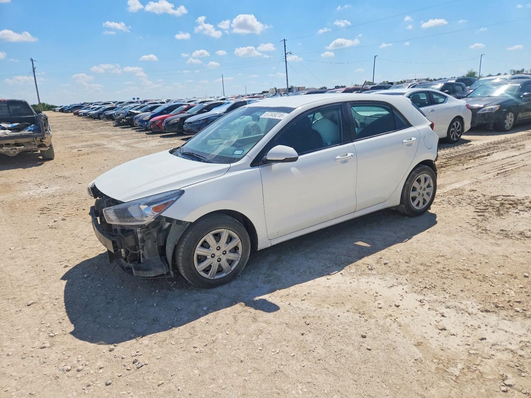 منظر 2022 KIA RIO S، زاوية 1