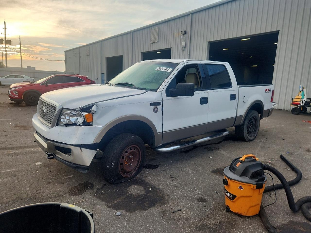 Vista de 2004 FORD F150 SUPERCREW, ángulo 1