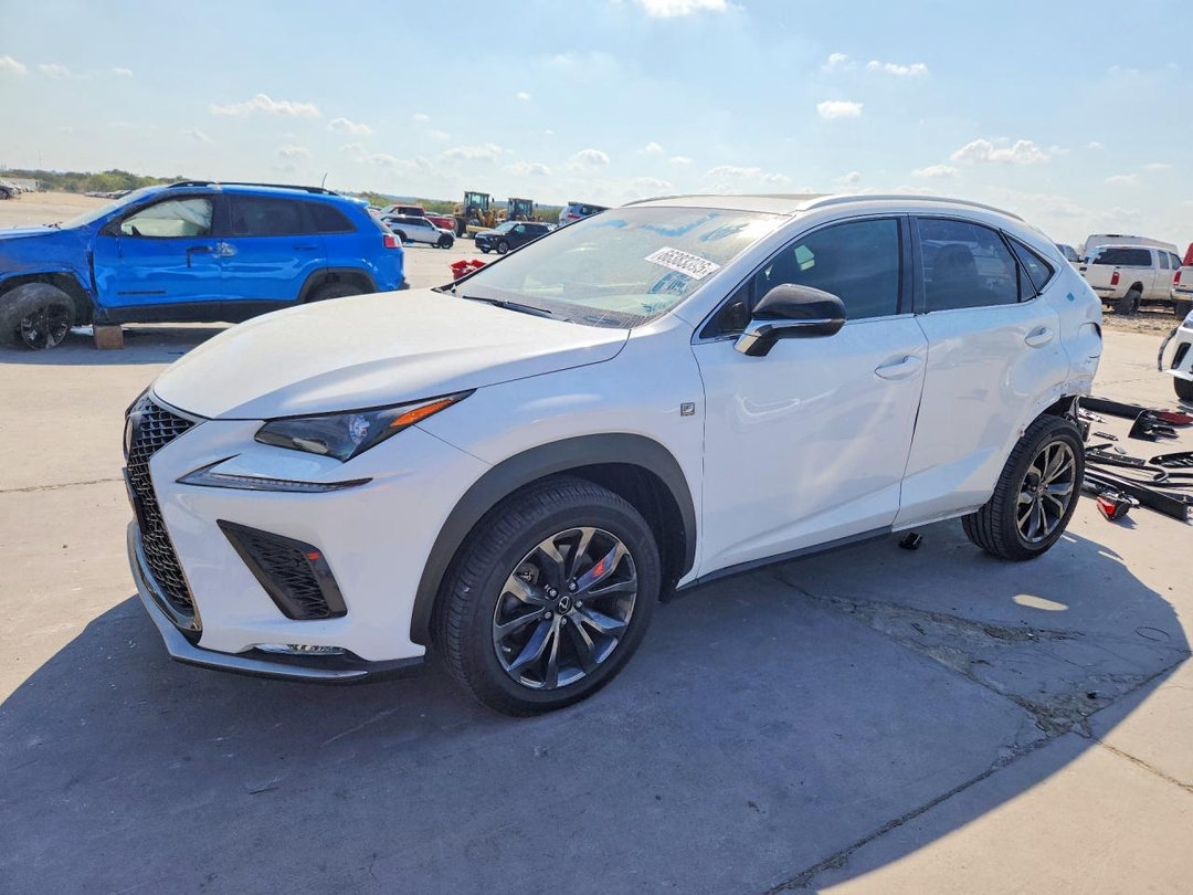 Vue de 2021 LEXUS NX 300 F SPORT, angle 1