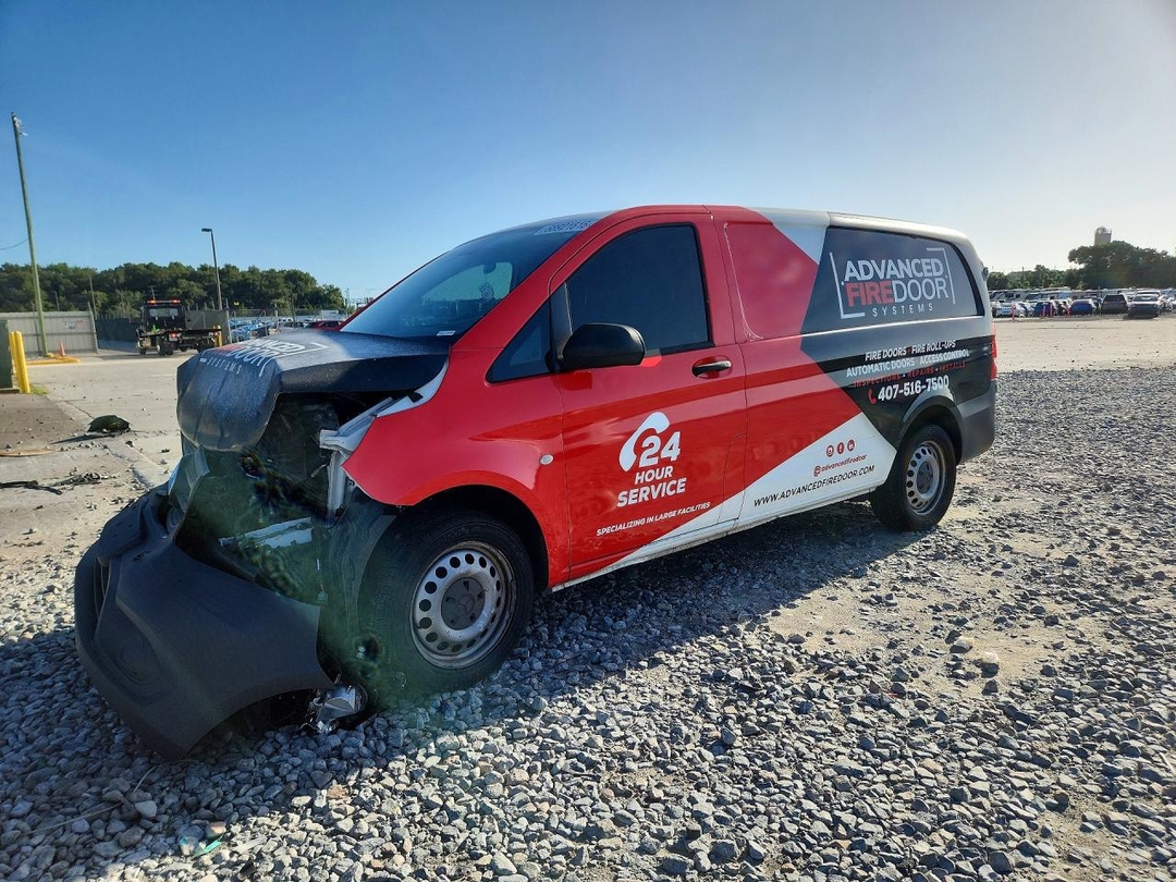 Vue de 2019 MERCEDES-BENZ METRIS, angle 1