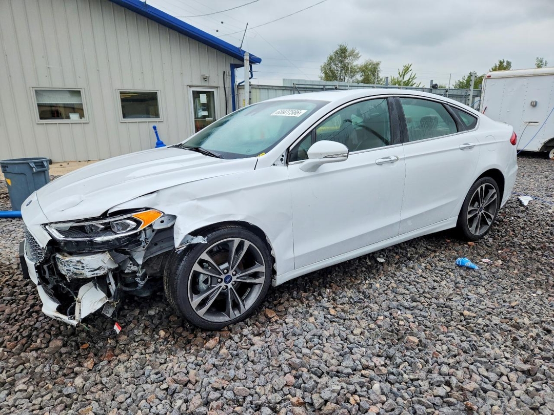Vista de 2020 FORD FUSION TITANIUM, ángulo 1