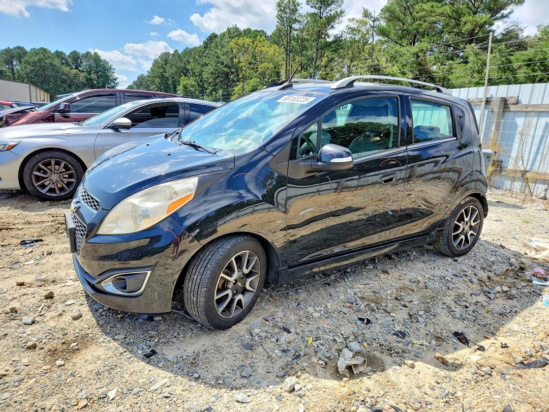Vedere 2014 CHEVROLET SPARK 2LT, unghi 1