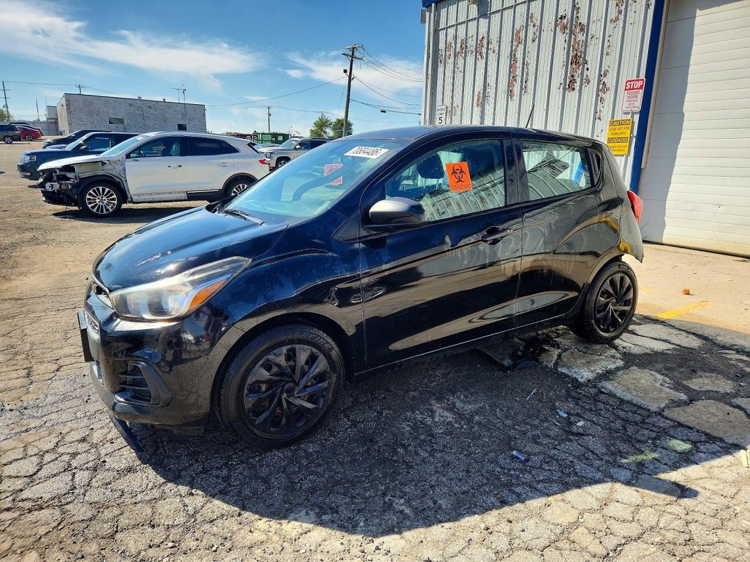 منظر 2017 CHEVROLET SPARK LS، زاوية 1