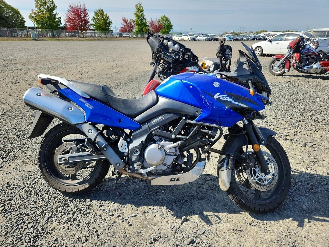 Вид 2005 SUZUKI DL650 K, угол 1