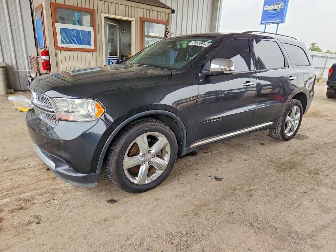 Vue de 2013 DODGE DURANGO CITADEL, angle 1