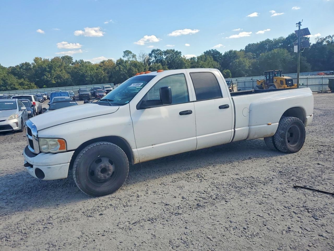 Vue de 2004 DODGE RAM 3500 ST, angle 1