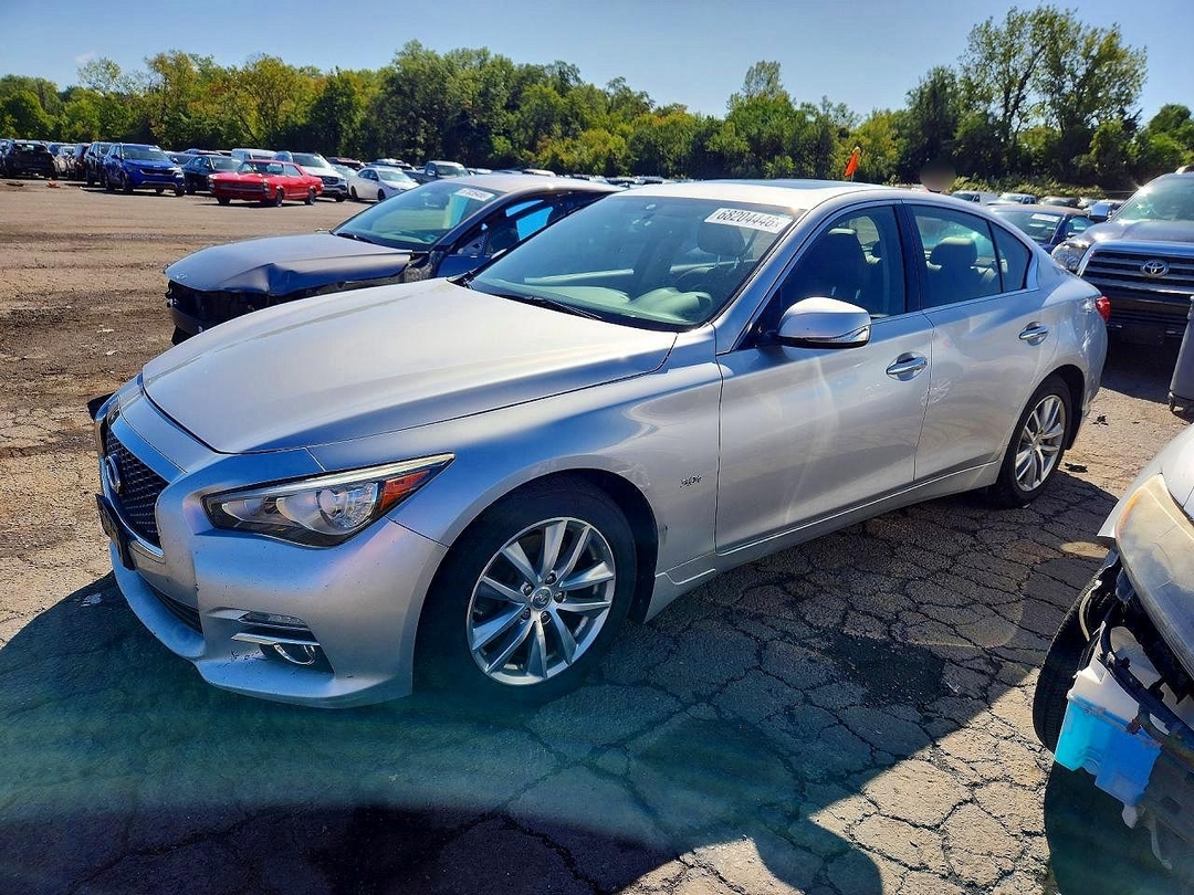 Вид 2017 INFINITI Q50 3.0T PREMIUM, угол 1