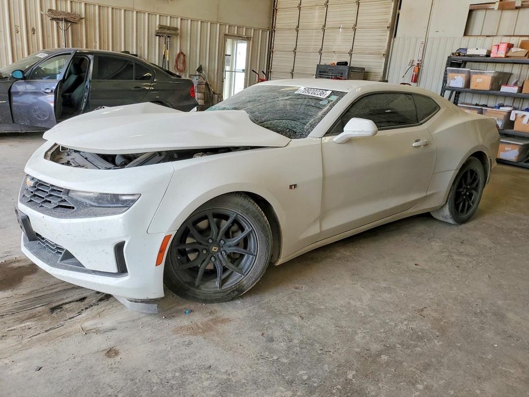 Vista de 2020 CHEVROLET CAMARO LS, ángulo 1