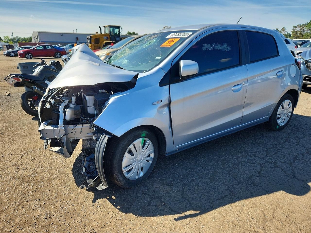 Vista de 2024 MITSUBISHI MIRAGE ES, ángulo 1