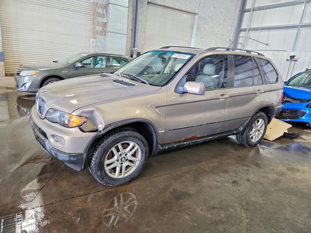 منظر 2006 BMW X5 3.0I، زاوية 1