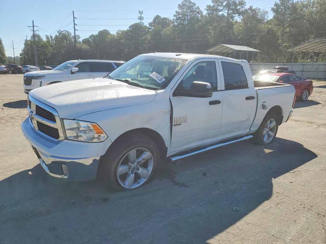 Vista de 2021 RAM 1500 CLASSIC TRADESMAN, ángulo 1