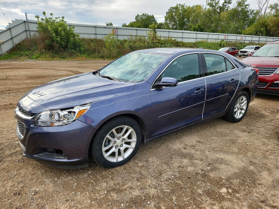 Вид 2015 CHEVROLET MALIBU 1LT, угол 1