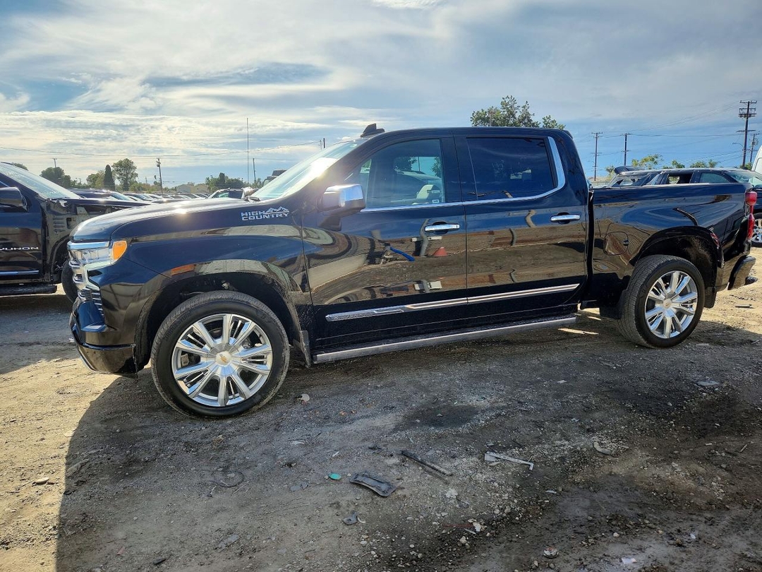 Vue de 2026 CHEVROLET SILVERADO K1500 HIGH COUNTRY, angle 1
