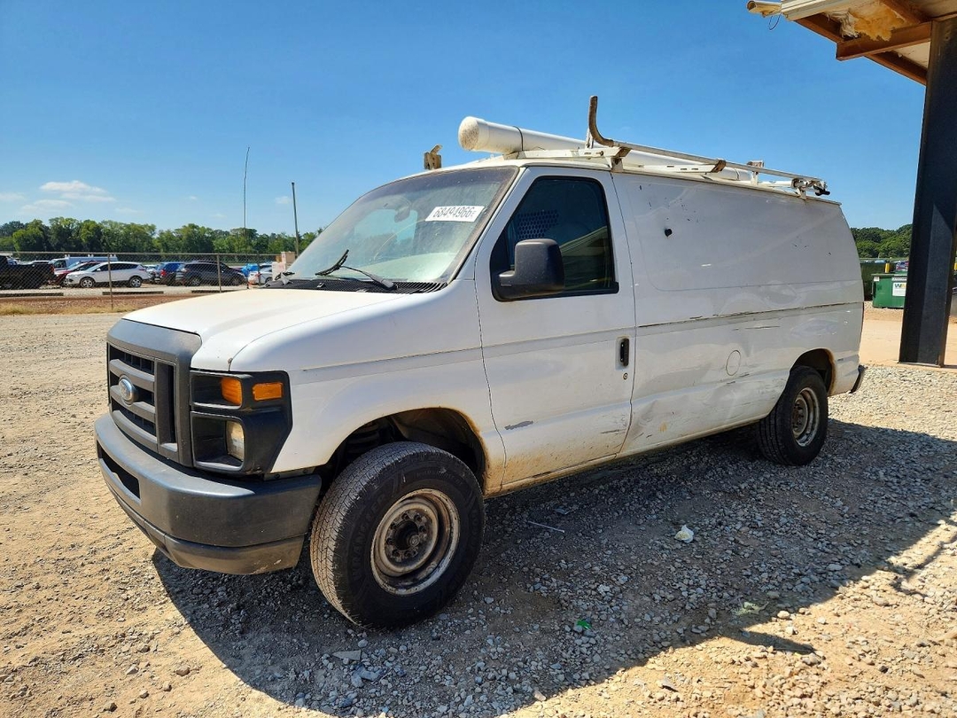 منظر 2008 FORD ECONOLINE E250 VAN، زاوية 1