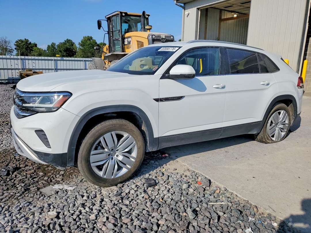 منظر 2020 VOLKSWAGEN ATLAS CROSS SPORT SE، زاوية 1