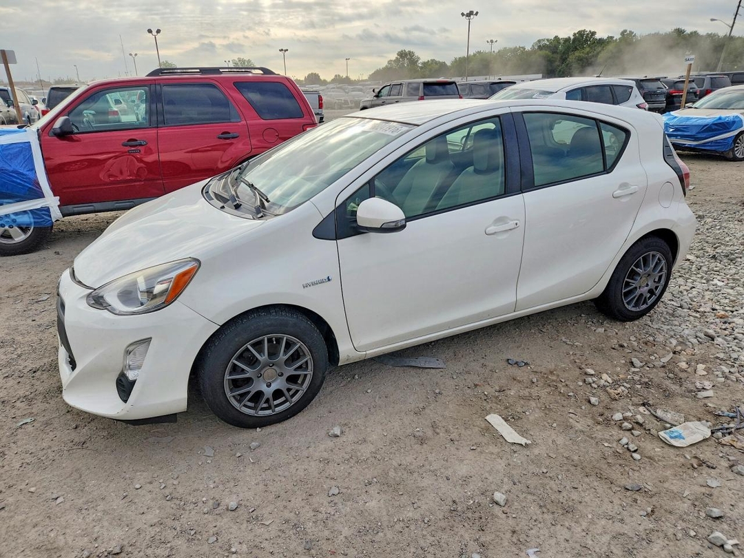 Vista de 2015 TOYOTA PRIUS C ONE, ángulo 1