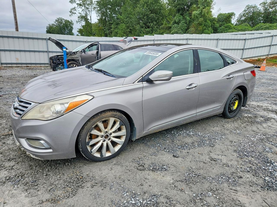 Вид 2013 HYUNDAI AZERA BASE, угол 1