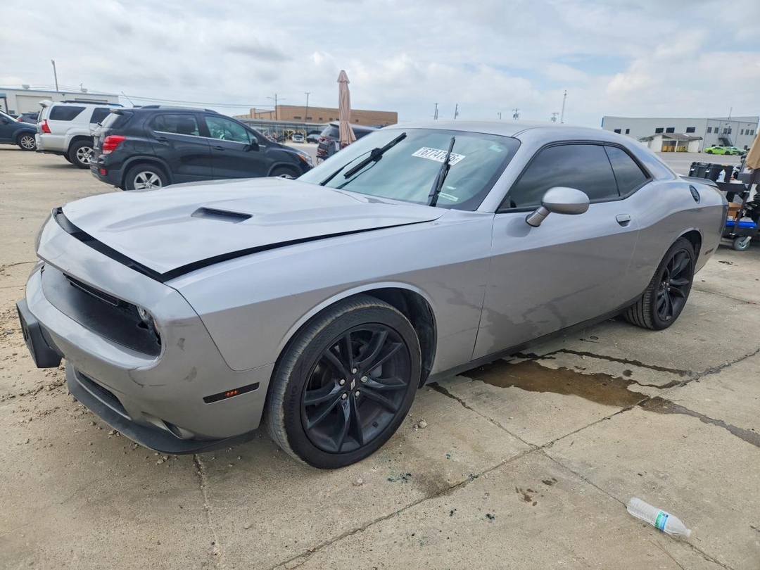 Vista de 2017 DODGE CHALLENGER SXT, ángulo 1