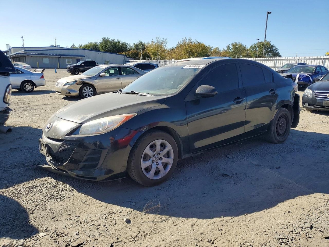 Vue de 2010 MAZDA 3 I, angle 1