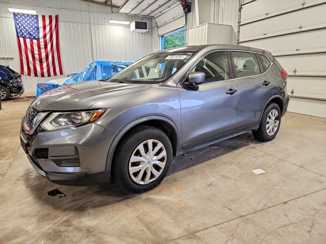 Vue de 2018 NISSAN ROGUE S, angle 1