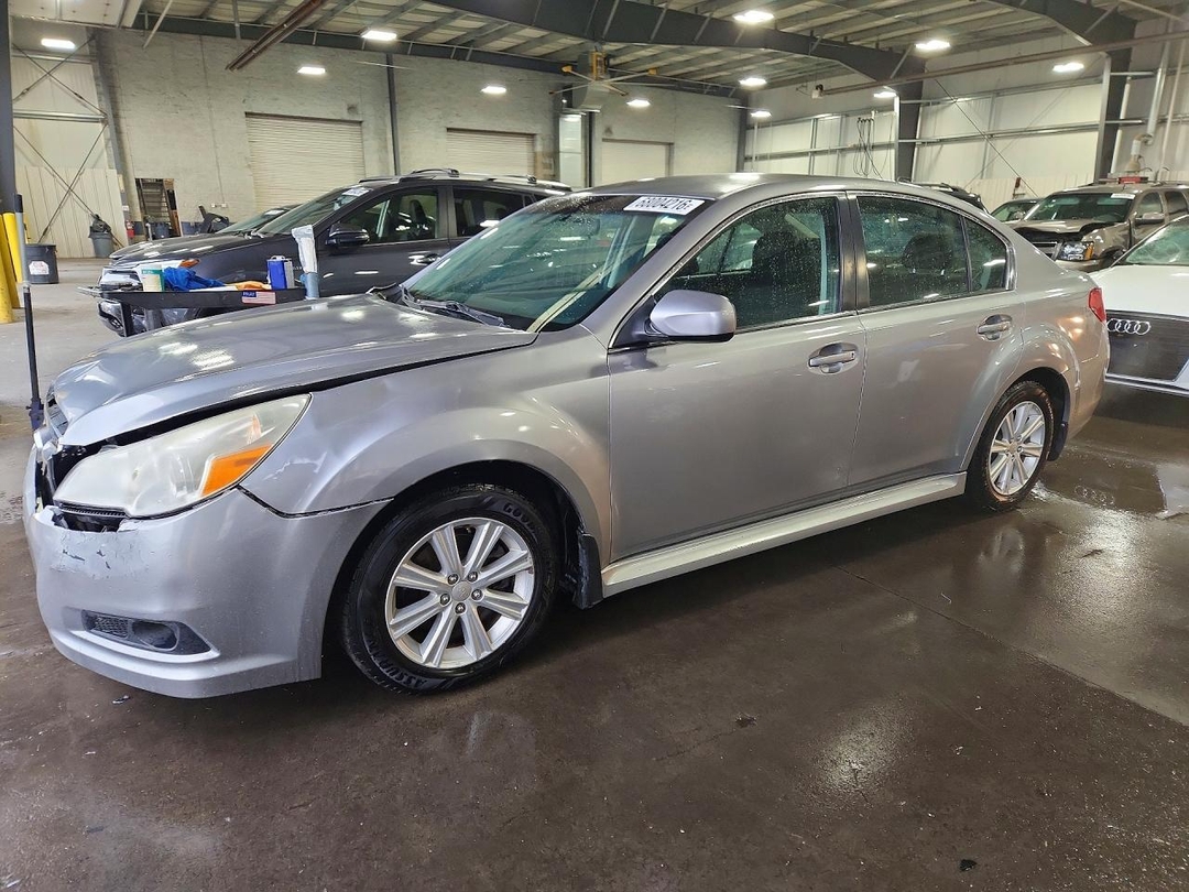 Vue de 2011 SUBARU LEGACY 2.5I PREMIUM, angle 1