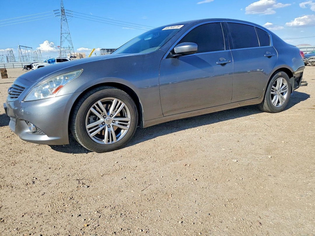 منظر 2011 INFINITI G37 SEDAN JOURNEY، زاوية 1