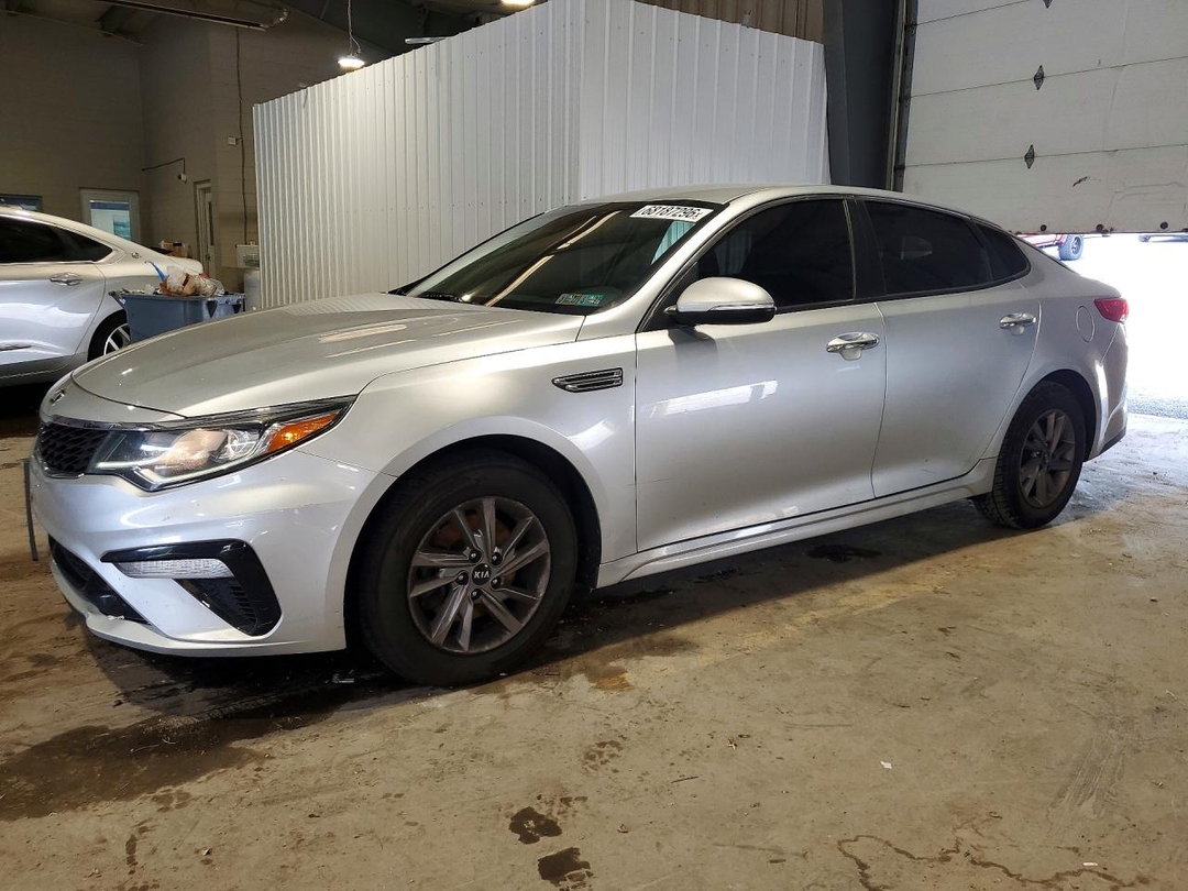 Vista de 2020 KIA OPTIMA LX, ángulo 1
