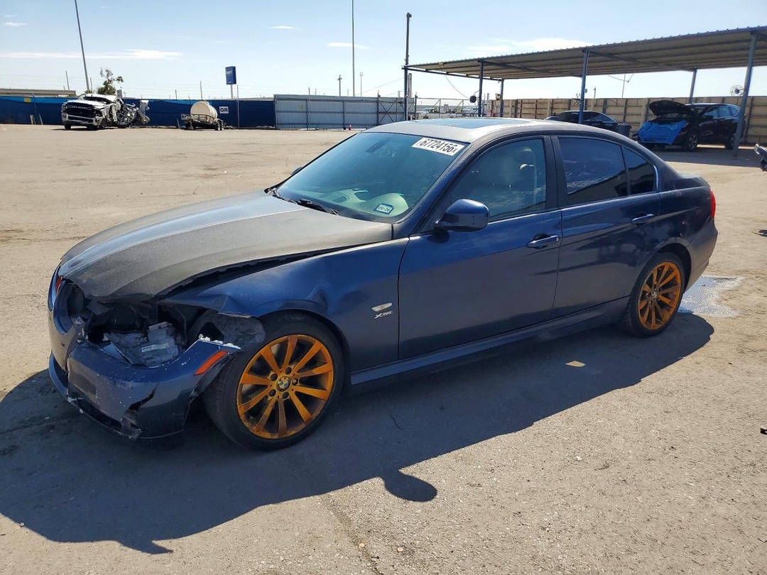 Vue de 2011 BMW 328 XI SULEV, angle 1