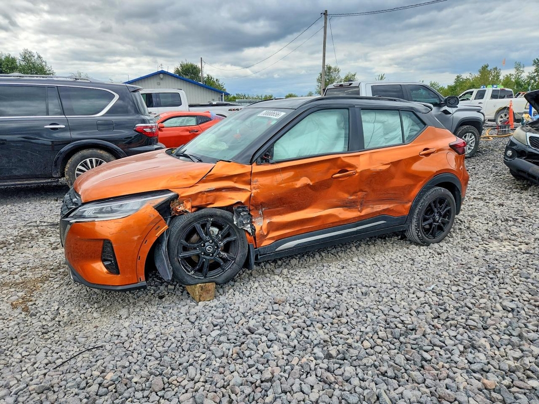 Vedere 2021 NISSAN KICKS SR, unghi 1