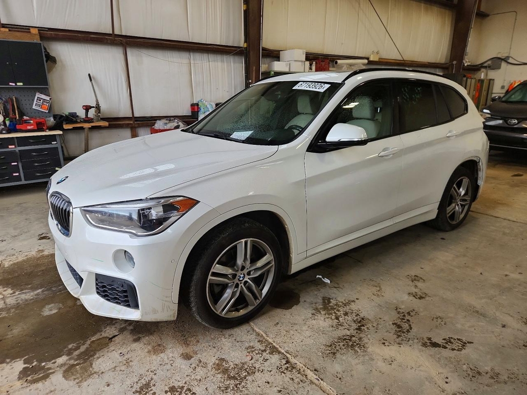 Вид 2018 BMW X1 XDRIVE28I, угол 1