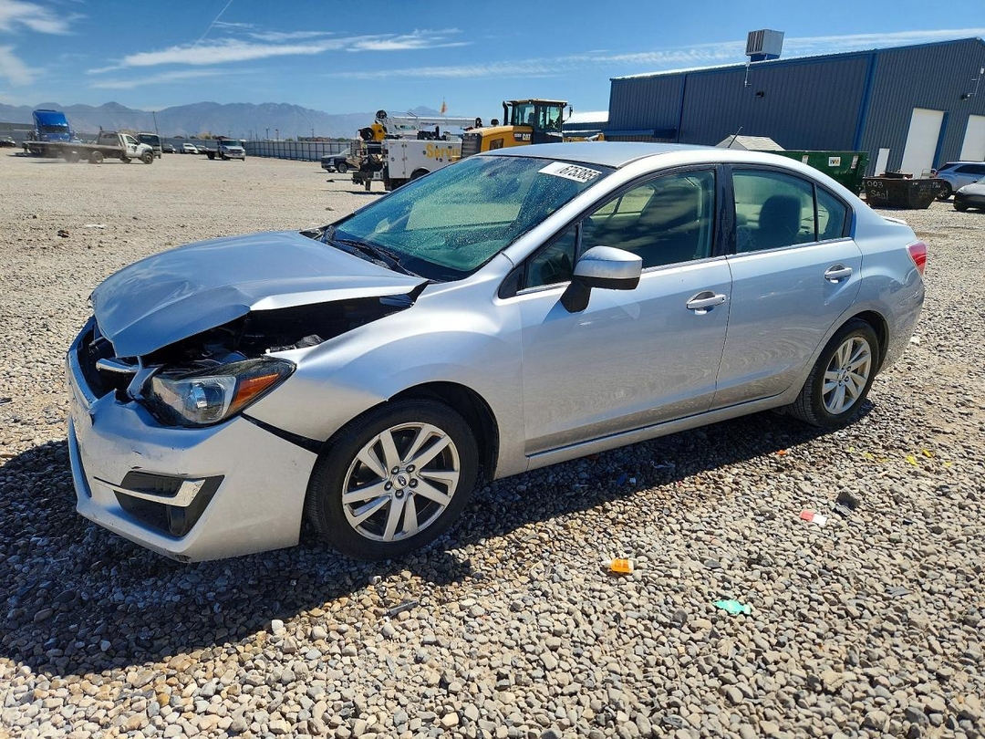 منظر 2015 SUBARU IMPREZA PREMIUM، زاوية 1