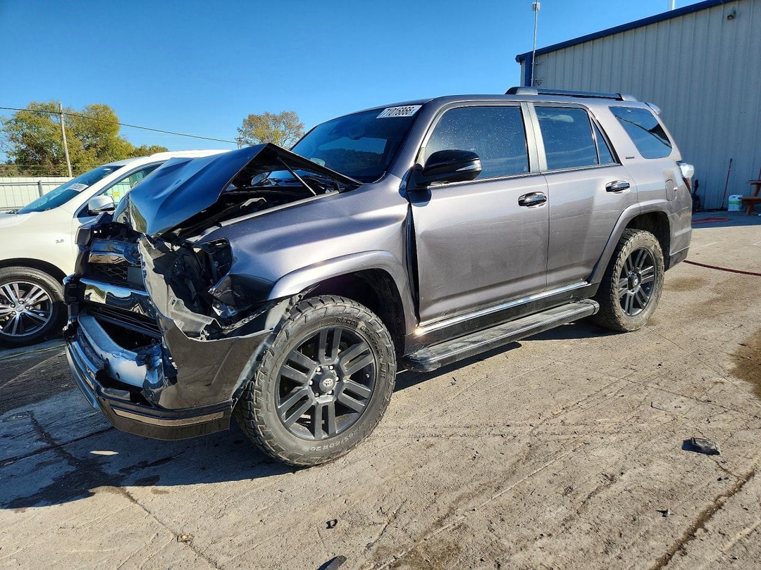 منظر 2021 TOYOTA 4RUNNER NIGHTSHADE EDITION، زاوية 1