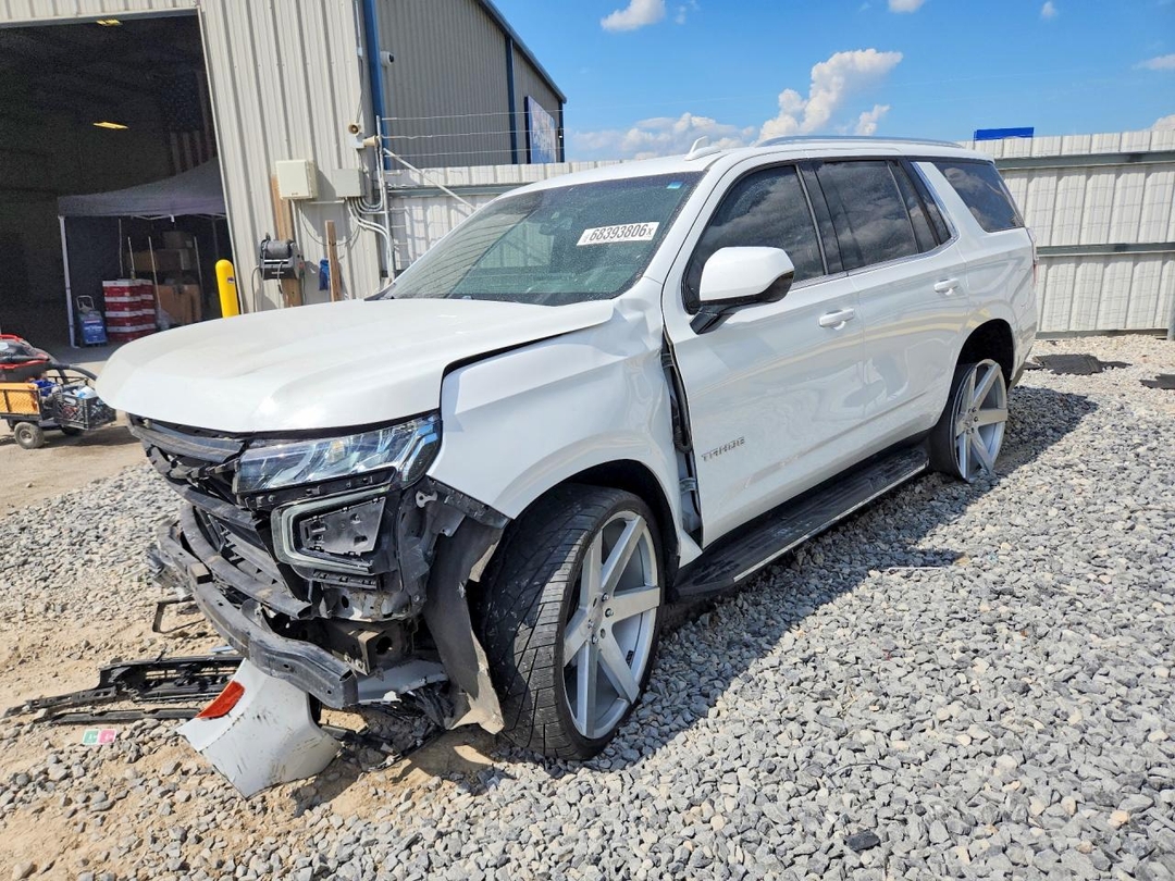 Vue de 2021 CHEVROLET TAHOE C1500 LT, angle 1