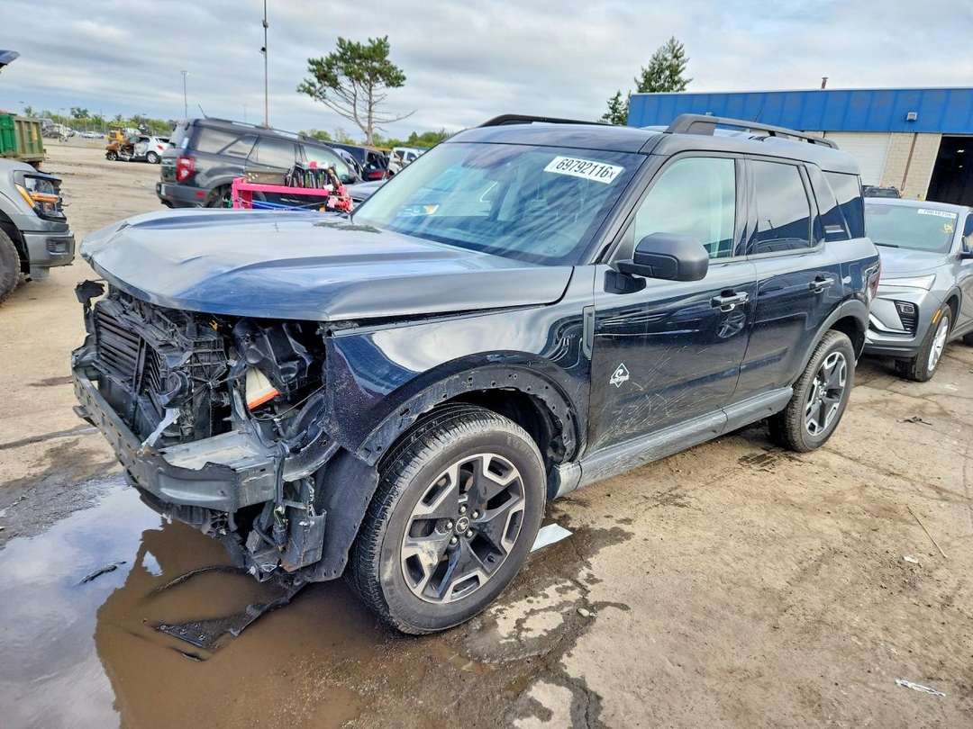 Vue de 2021 FORD BRONCO SPORT OUTER BANKS, angle 1
