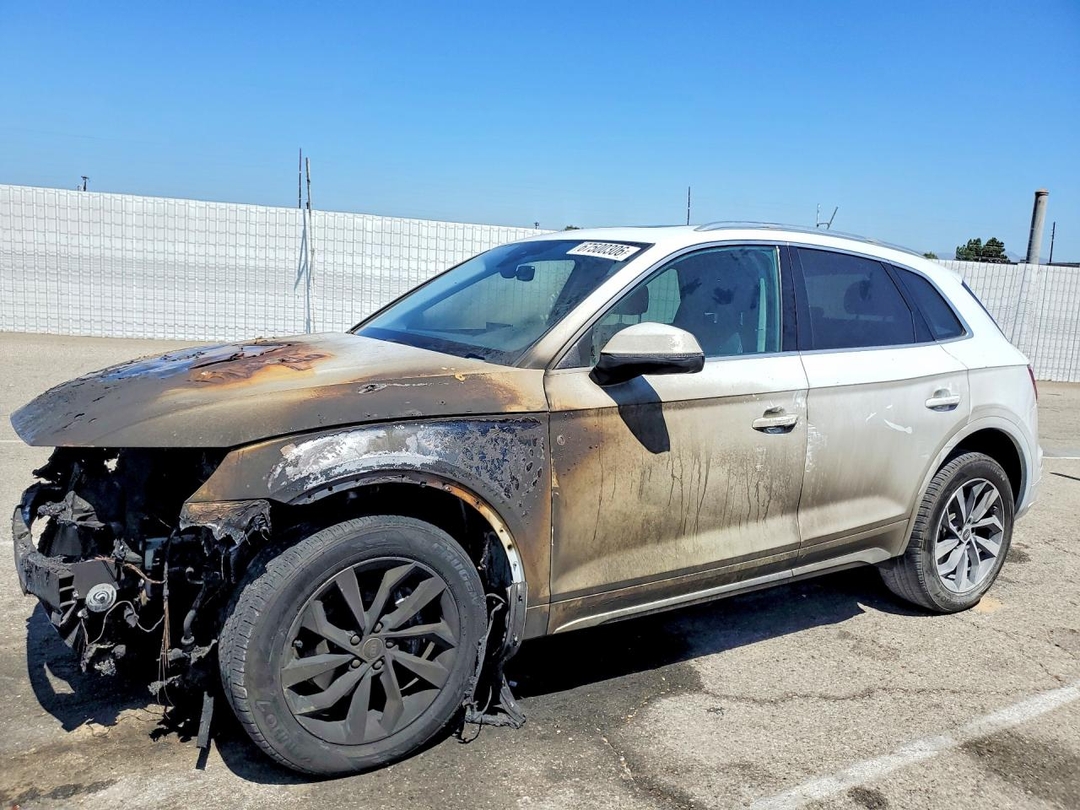 Vista de 2023 AUDI Q5 PREMIUM 45, ángulo 1