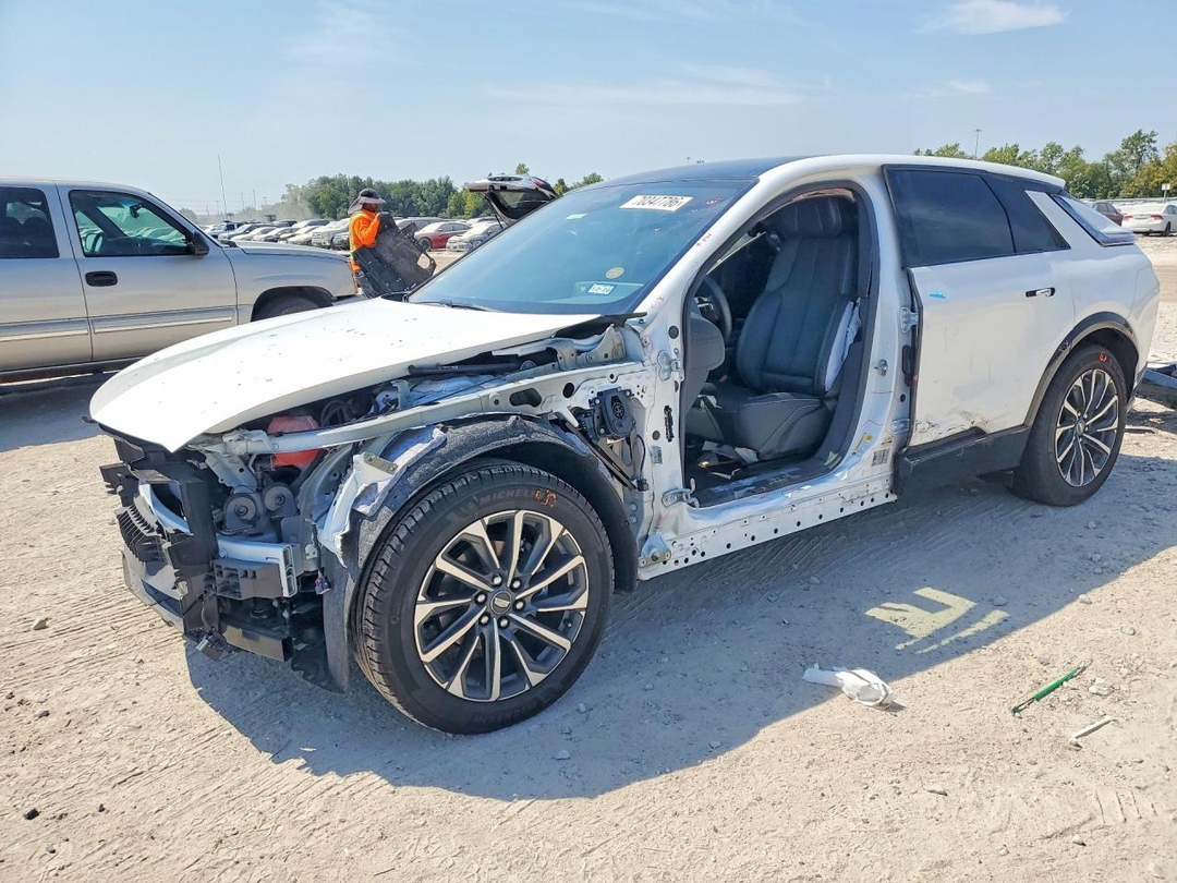 Vue de 2025 CADILLAC LYRIQ SPORT, angle 1